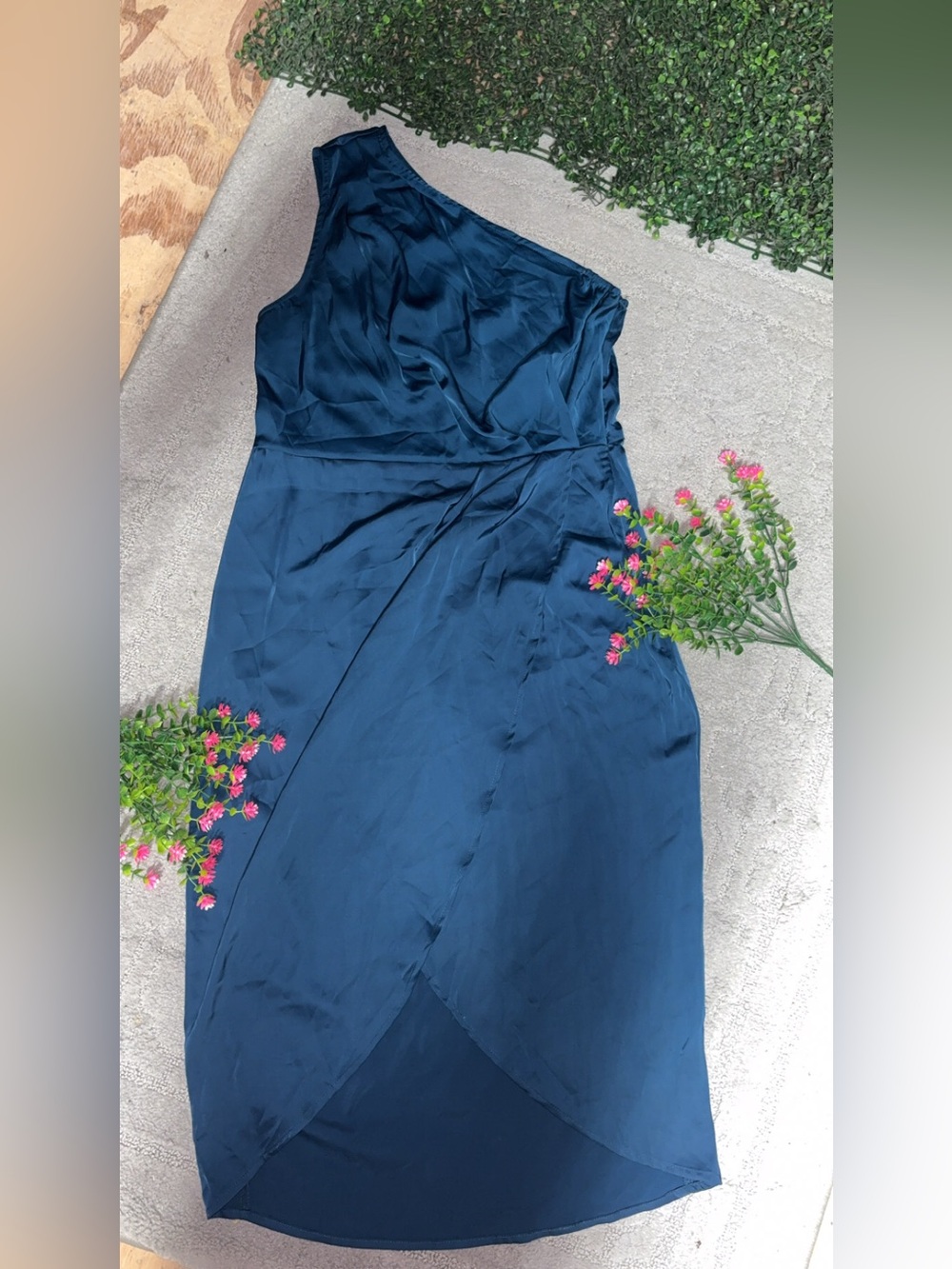 Elegant One-Shoulder Navy Blue Dress